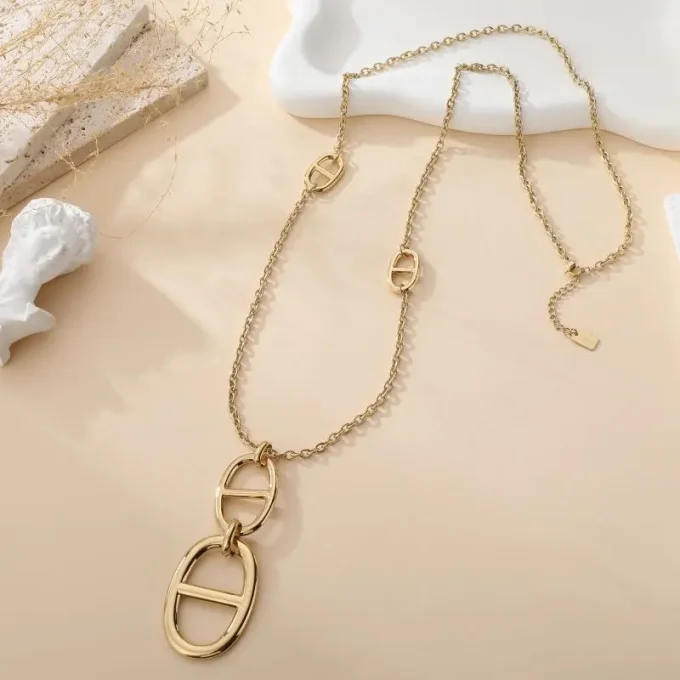 COLLIER