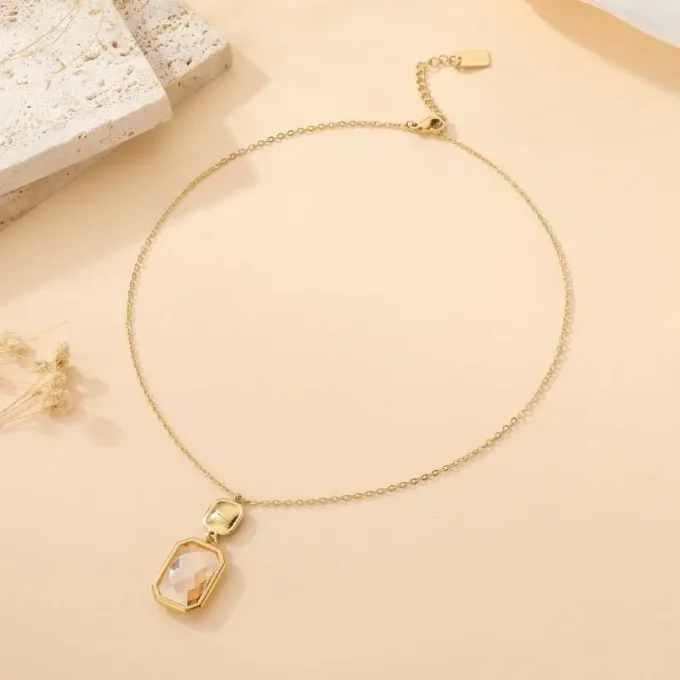 COLLIER