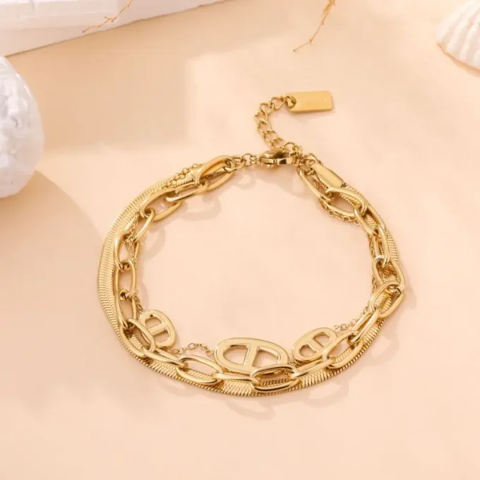 BRACELET