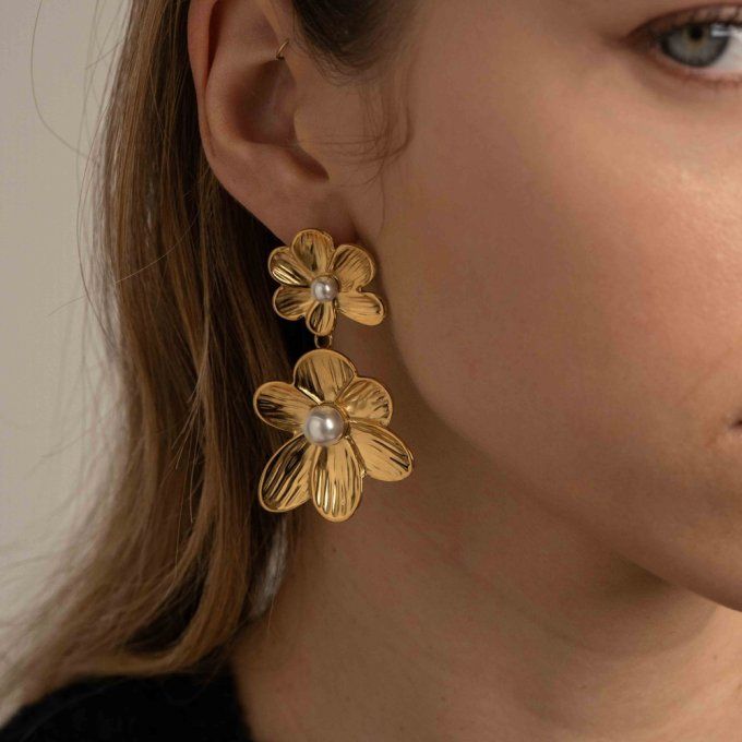 BOUCLES D'OREILLES