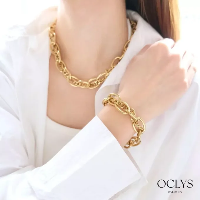 BRACELET