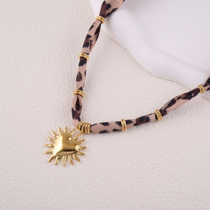 COLLIER