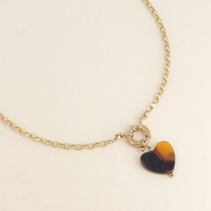 COLLIER
