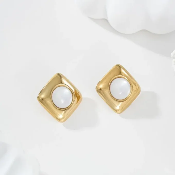 BOUCLES D'OREILLES