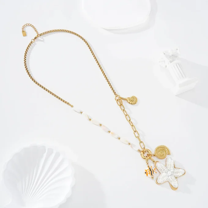 COLLIER