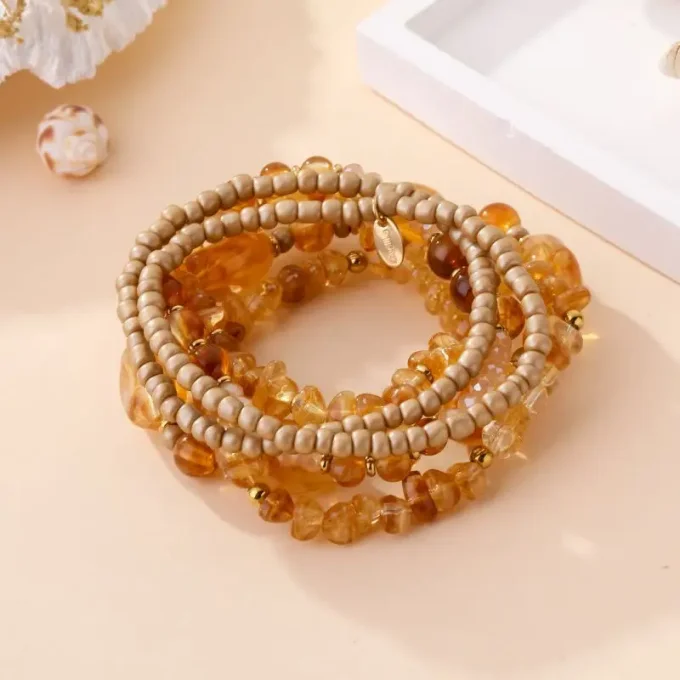 BRACELET