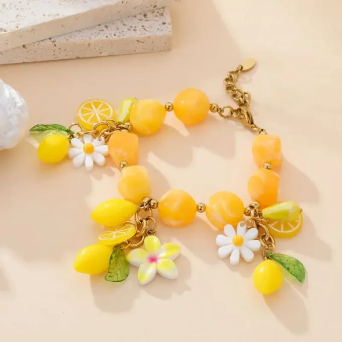 BRACELET