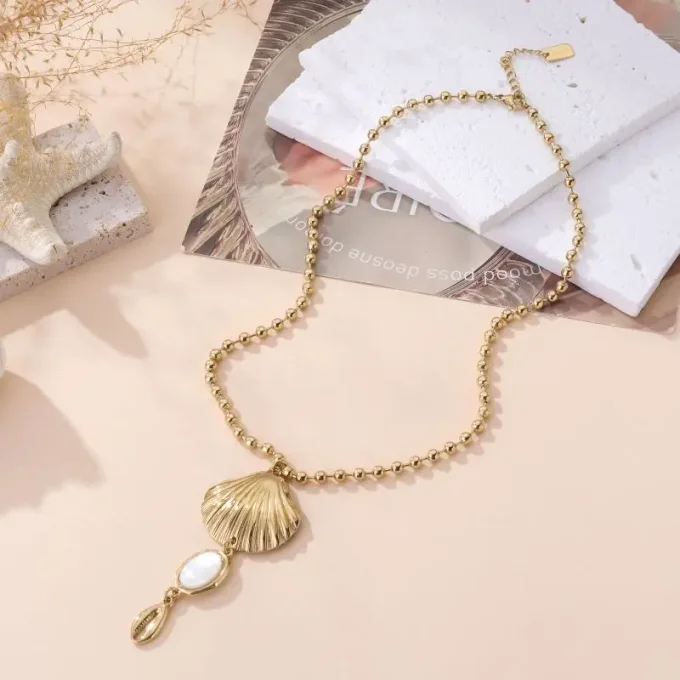 COLLIER
