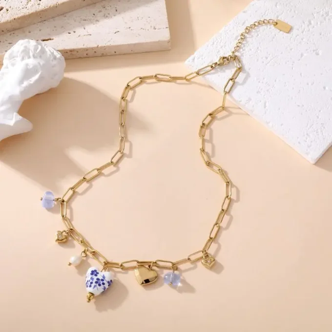 COLLIER