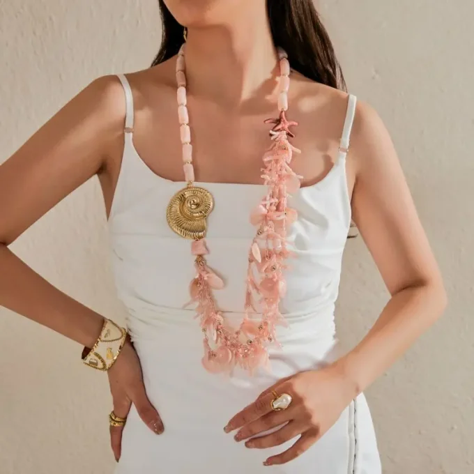 COLLIER