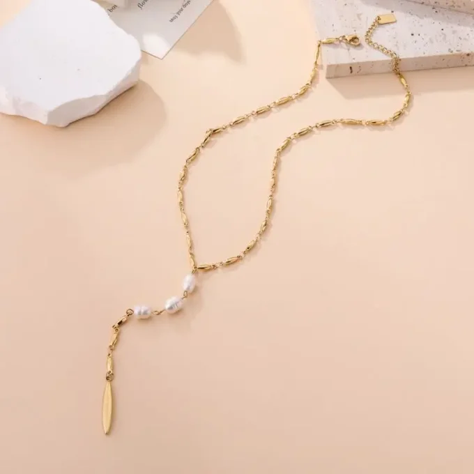 COLLIER