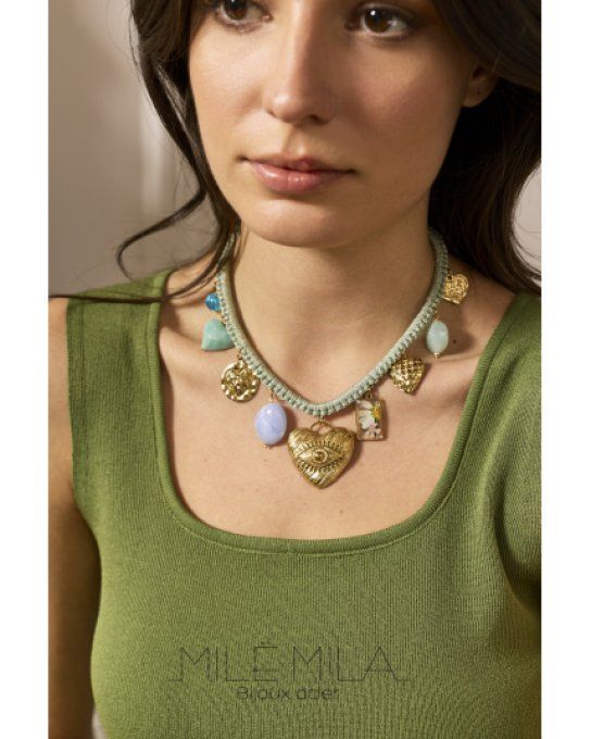 COLLIER
