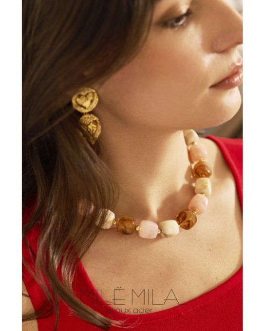 COLLIER