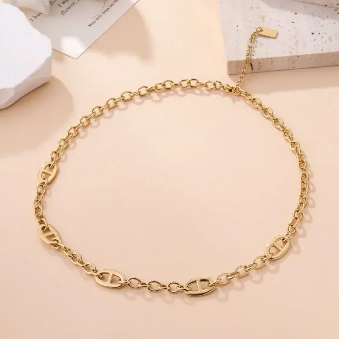 COLLIER