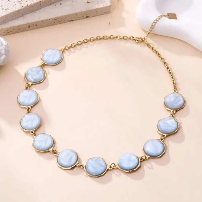 COLLIER