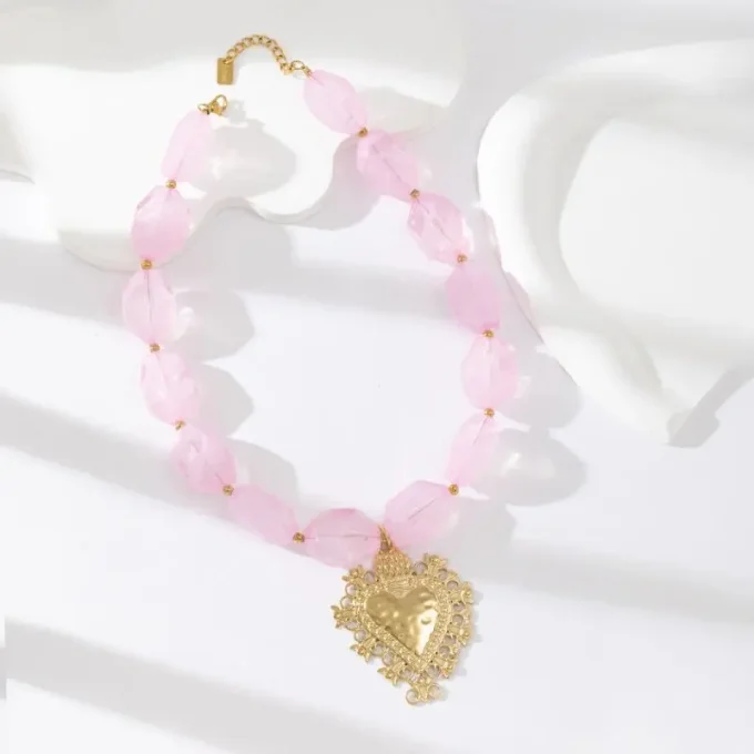 COLLIER
