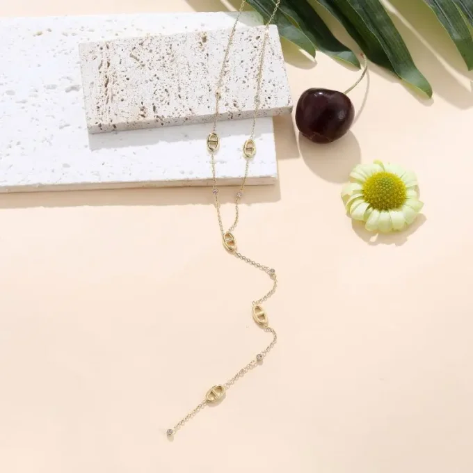 COLLIER
