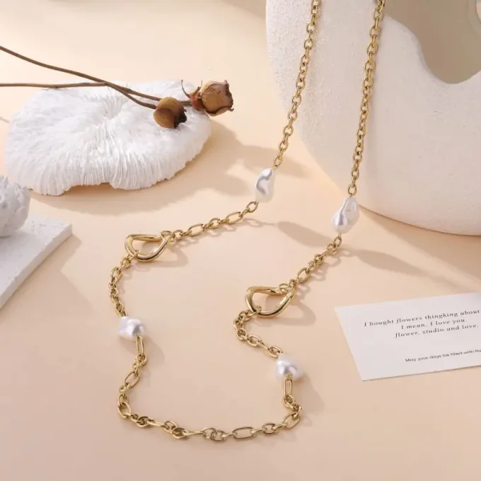 COLLIER