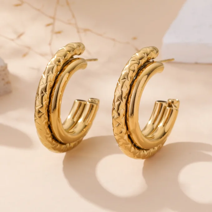 BOUCLES D'OREILLES