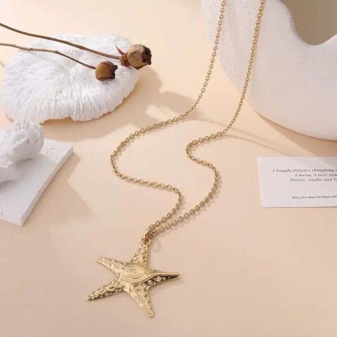 COLLIER