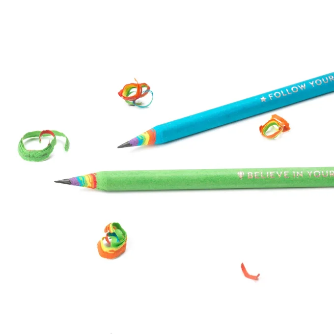 CRAYONS