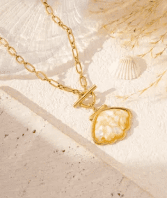 COLLIER