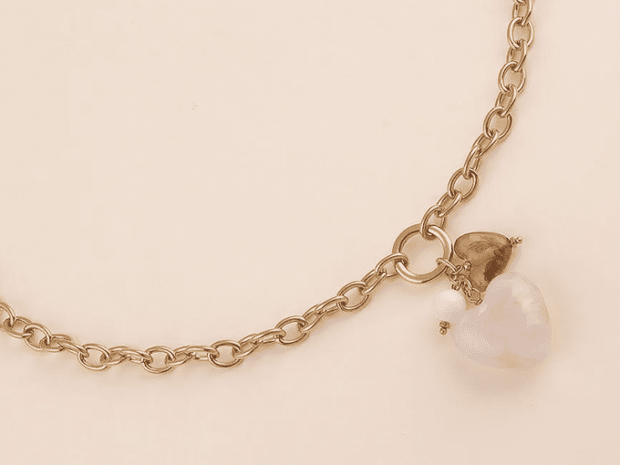 COLLIER