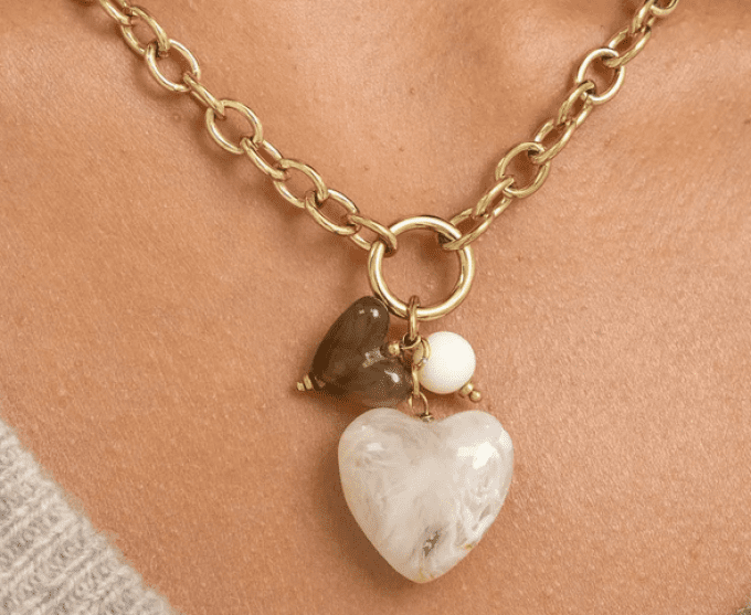 COLLIER