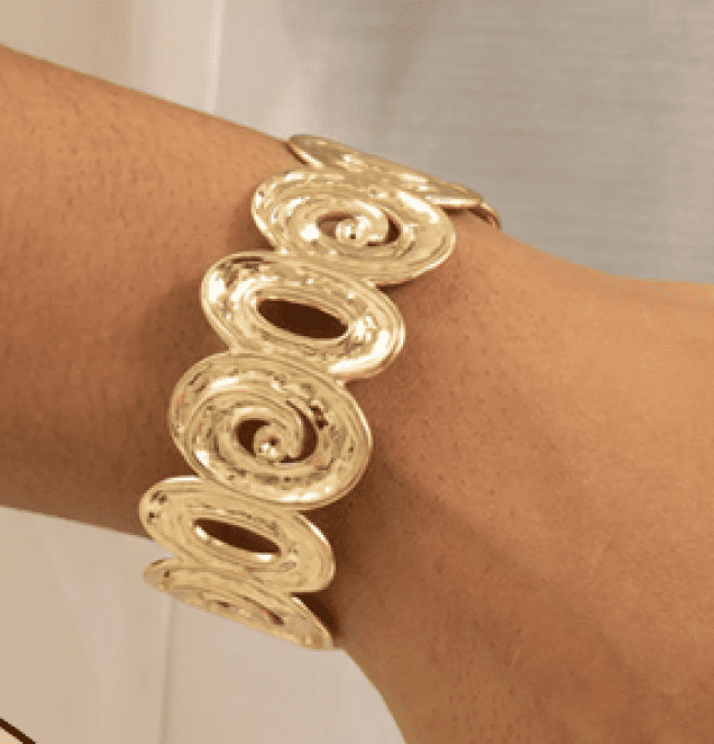 BRACELET