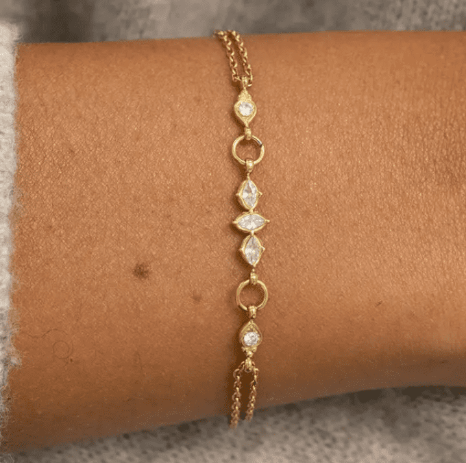 BRACELET