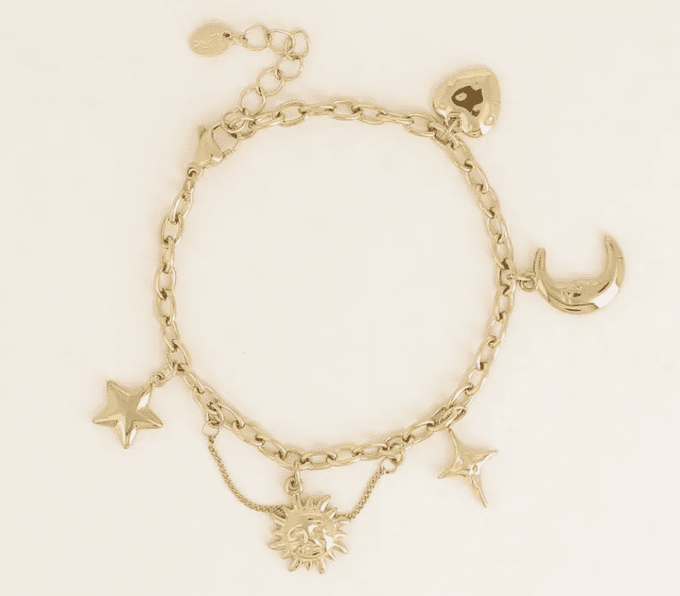 BRACELET