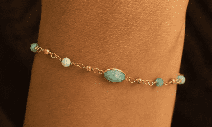 BRACELET