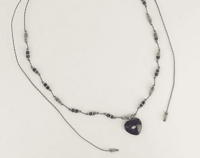 COLLIER