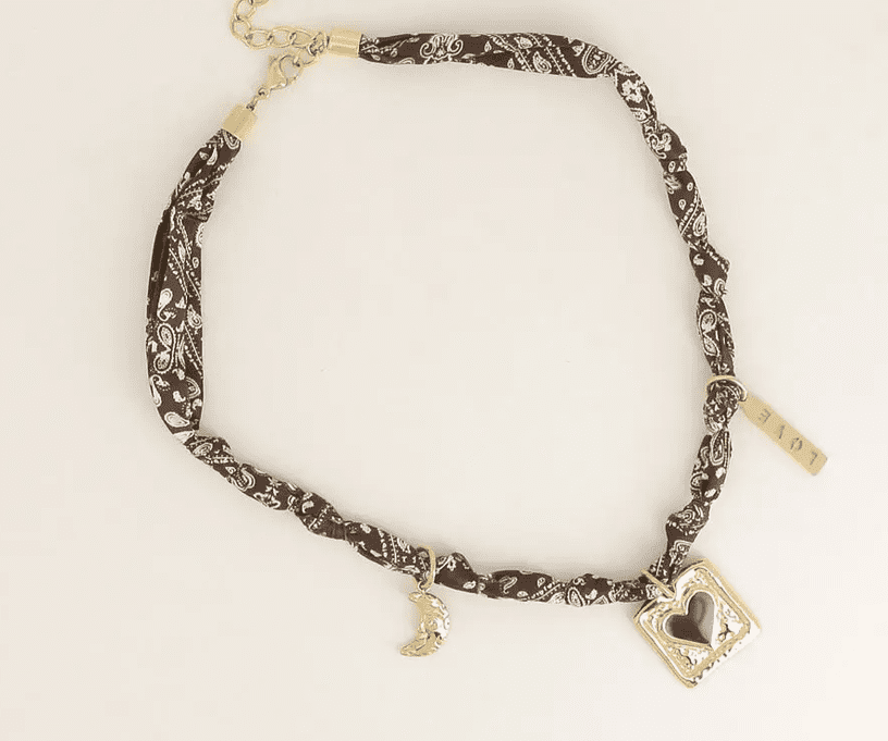 COLLIER