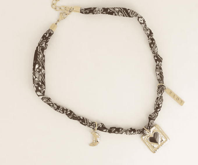 COLLIER