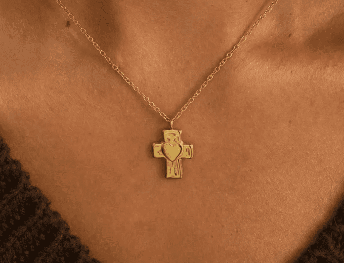 COLLIER