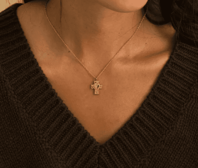 COLLIER