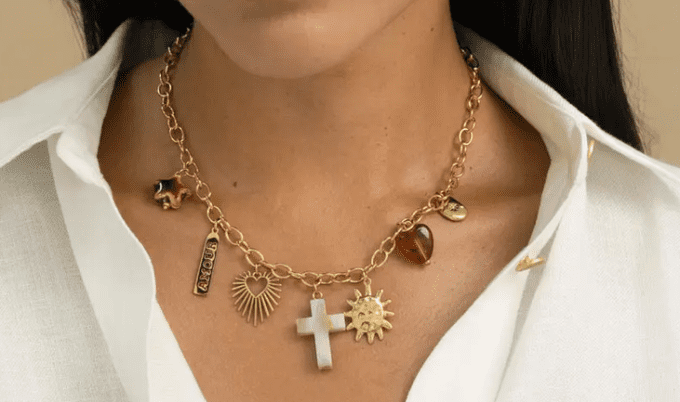 COLLIER