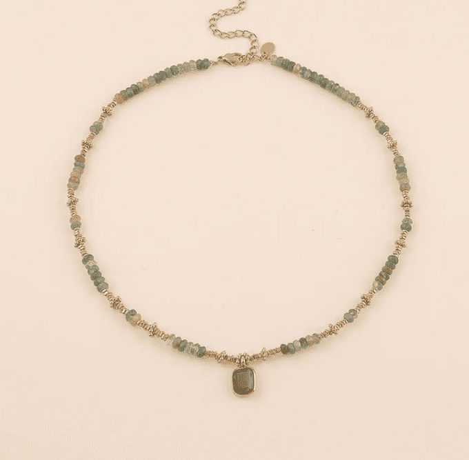 COLLIER