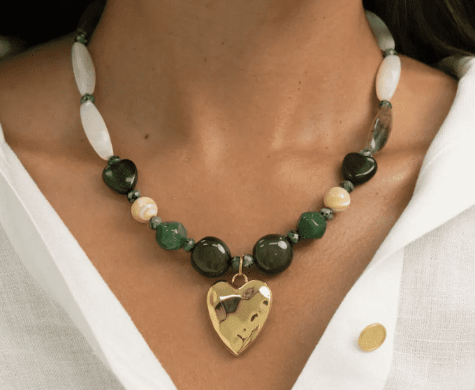 COLLIER