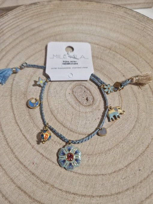 BRACELET