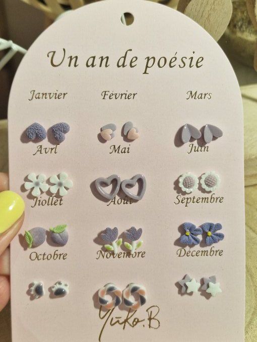BOUCLES D'OREILLES