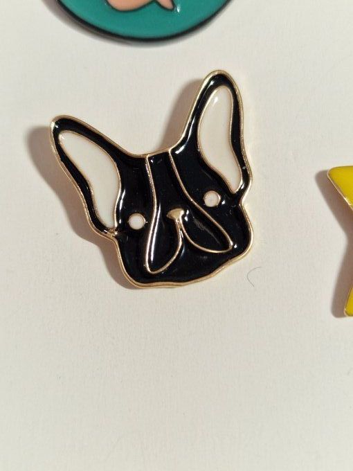 PINS MILE MILA
