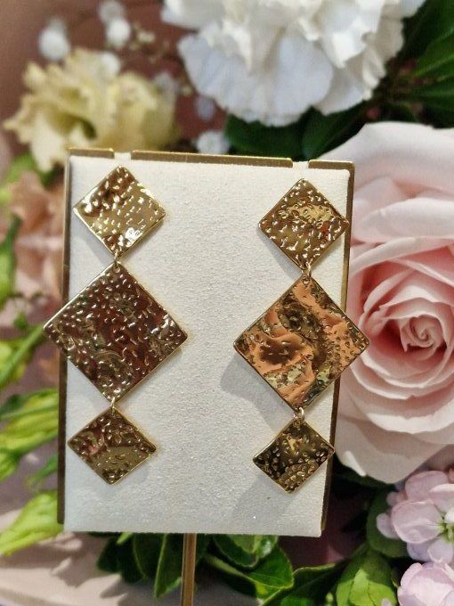 BOUCLES D'OREILLES