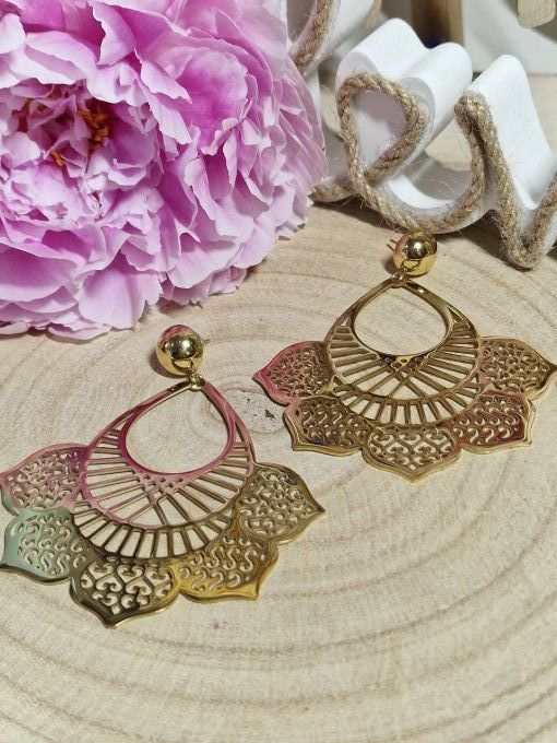 BOUCLES D'OREILLES