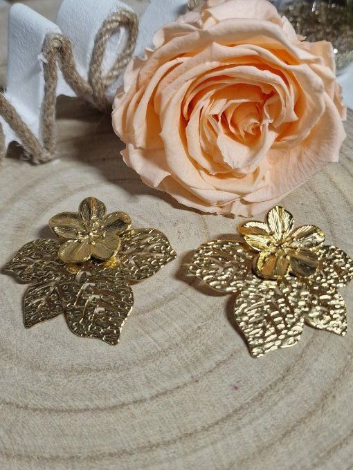 BOUCLES D'OREILLES