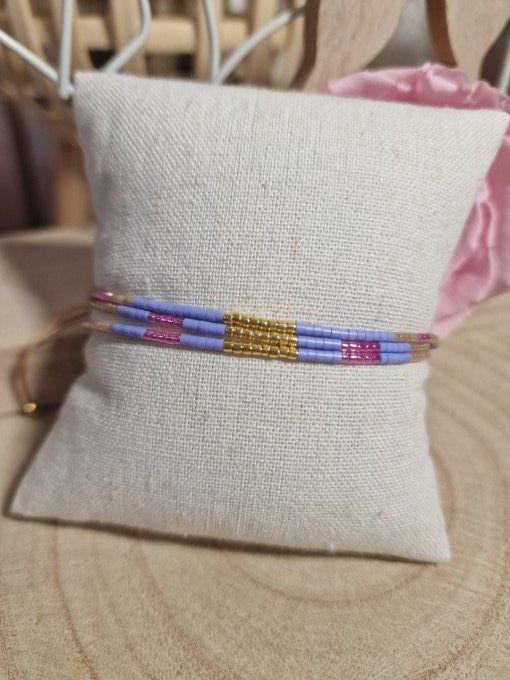 BRACELET