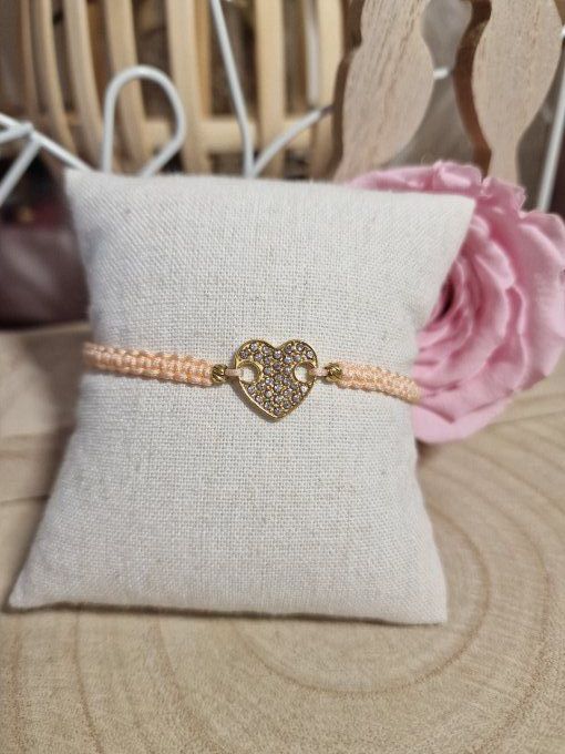 BRACELET