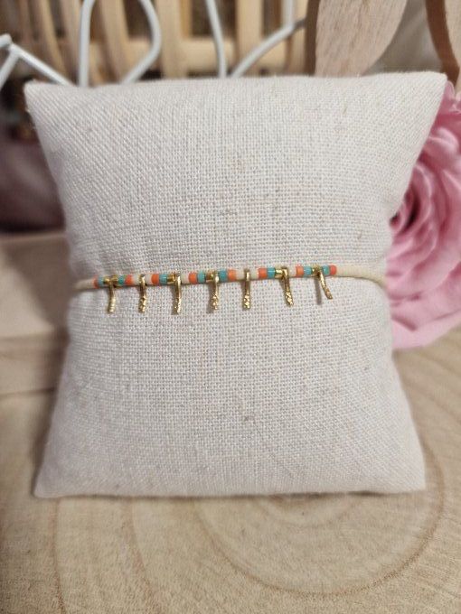 BRACELET