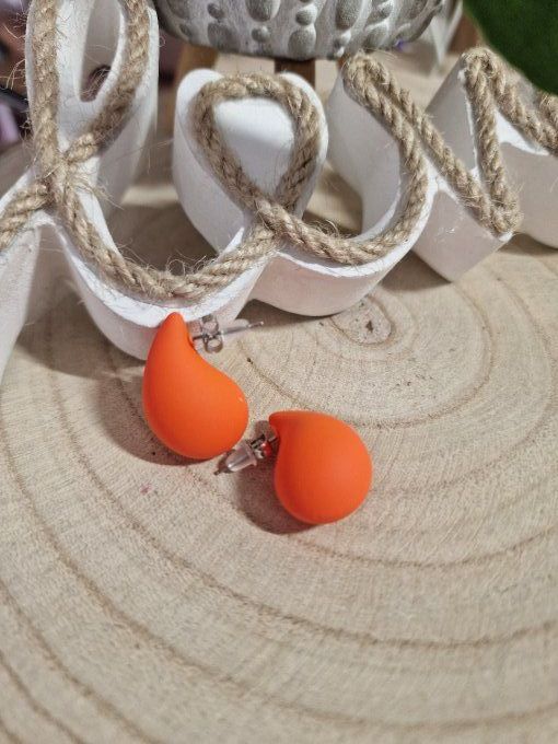 BOUCLES D'OREILLES